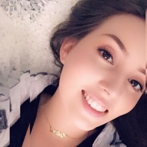 Meet your Posher, Valerie